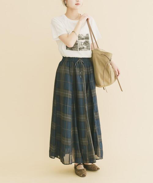 ITEMS URBANRESEARCH（アイテムズ アーバンリサーチ）の「シアーフレアスカート（スカート・レディース・ネイビー/ダークブラウン/ブラック/ベージュ・FREE）」の7枚目の写真