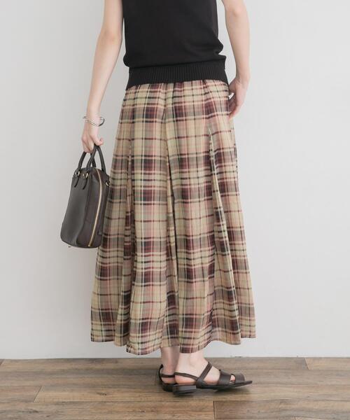 ITEMS URBANRESEARCH(アイテムズ アーバンリサーチ)の「シアーフレアスカート(スカート・レディース・ネイビー/ダークブラウン/ブラック/ベージュ・FREE)」の8枚目の写真