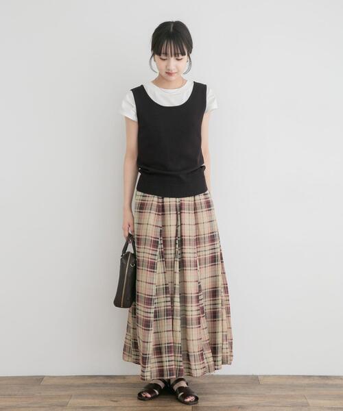 ITEMS URBANRESEARCH(アイテムズ アーバンリサーチ)の「シアーフレアスカート(スカート・レディース・ネイビー/ダークブラウン/ブラック/ベージュ・FREE)」の9枚目の写真