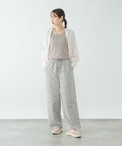 GLOBAL WORK(グローバルワーク)の「総柄スウェットパンツ/659140(スウェットパンツ・レディース・グレー/オフホワイト・MEDIUM/LARGE)」の7枚目の写真