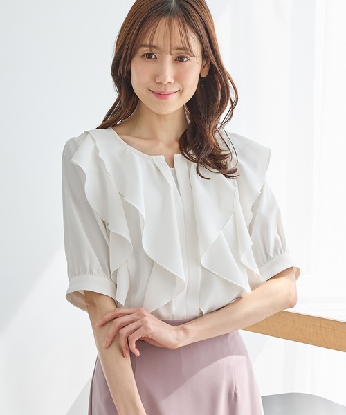 Honeys(ハニーズ)の「ラッフルフリルブラウス(シャツ/ブラウス・レディース・グレイッシュブルー/アイボリー/スモークピンク・L/LL/M/S)」の6枚目の写真