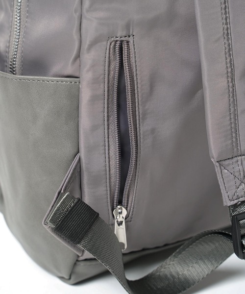 Legato Largo(レガートラルゴ)の「"02"≪Legato Largo≫ALL DAY/オールデイ 10ポケット/15L バイカラーリュック(バックパック/リュック・レディース・グレー/サンドベージュ/ネイビー/ブラック・ONE SIZE)」の21枚目の写真