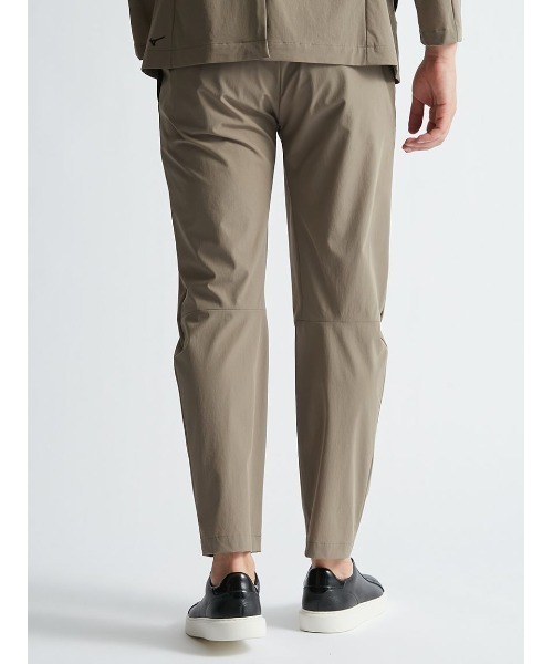 MIZUNO(ミズノ )の「【Mizuno | AOURE】DYNAMOTION FIT SETUP PANTS(スラックス・メンズ・ブラック/グレイッシュベージュ・SMALL/MEDIUM/LARGE/X-LARGE)」の4枚目の写真