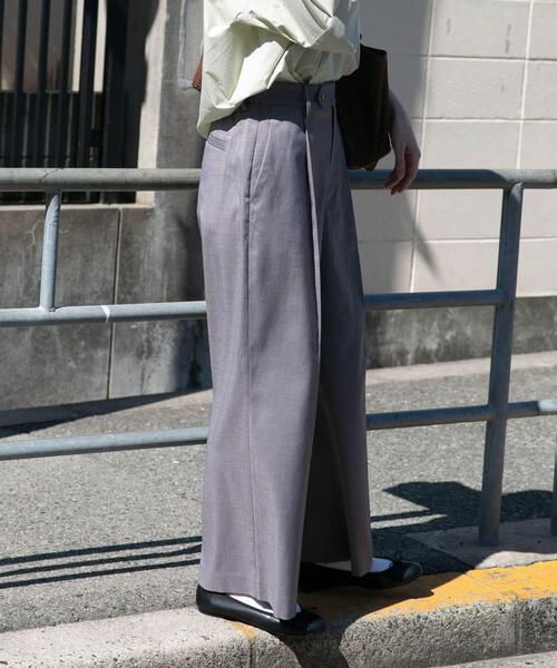 ITEMS URBANRESEARCH(アイテムズ アーバンリサーチ)の「ワンタックワイドパンツ(その他パンツ・レディース・ベージュ/グレー/ブラック・FREE)」の5枚目の写真