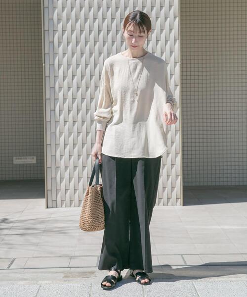 ITEMS URBANRESEARCH（アイテムズ アーバンリサーチ）の「ワンタックワイドパンツ（その他パンツ・レディース・ベージュ/グレー/ブラック・FREE）」の17枚目の写真