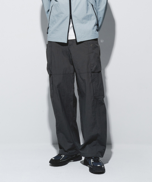 KALAPATTHAR(カラパタール)の「EASY WIDE NYLON RIPSTOP PANTS - CHARCOAL(その他パンツ・メンズ・その他・MEDIUM/LARGE/X-LARGE)」の3枚目の写真