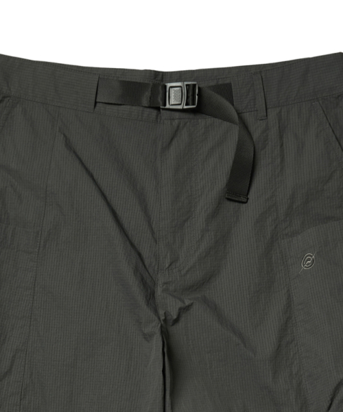 KALAPATTHAR(カラパタール)の「EASY WIDE NYLON RIPSTOP PANTS - CHARCOAL(その他パンツ・メンズ・その他・MEDIUM/LARGE/X-LARGE)」の6枚目の写真