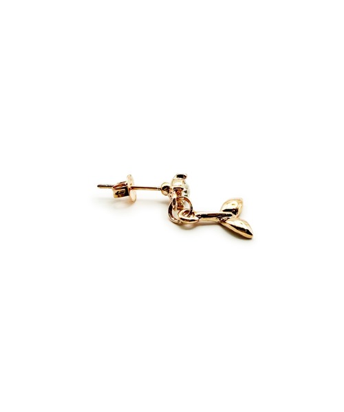 CARROLL（キャロル）の「CARROLL キャロル フィンデザインドロップピアス（ピアス（両耳用）・レディース・シルバー/ピンクゴールド・FREE）」の8枚目の写真