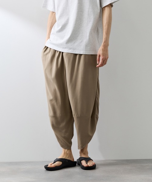 NAVY(ネイビー)の「【SARARI /サラリ】接触冷感 レーヨン バルーン リラックス パンツ(その他パンツ・メンズ・ベージュ/チャコールグレー/ネイビー/ブラック・L/M/XL)」の3枚目の写真