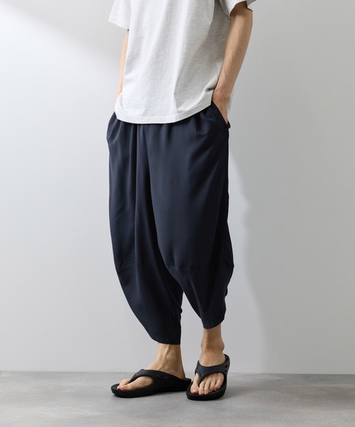 NAVY(ネイビー)の「【SARARI /サラリ】接触冷感 レーヨン バルーン リラックス パンツ(その他パンツ・メンズ・ベージュ/チャコールグレー/ネイビー/ブラック・L/M/XL)」の4枚目の写真