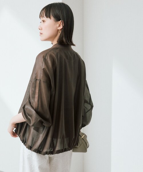 RIVE DROITE(リヴドロワ)の「【上品な艶感が華やかな印象に/軽量/手洗い可】グロッシーシアーブルゾン(ブルゾン・レディース・カーキ/ブラウン/ライトベージュ・FREE)」の5枚目の写真