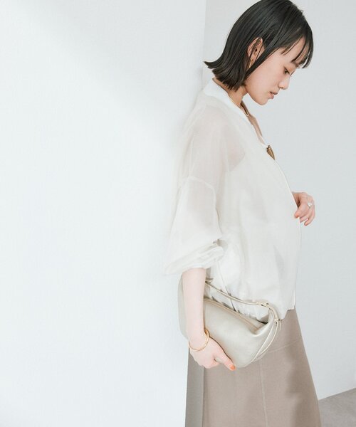 RIVE DROITE(リヴドロワ)の「予約【ほどよい抜け感】グロッシーシアーブルゾン(ブルゾン・レディース・カーキ/ブラウン/ライトベージュ・FREE)」の11枚目の写真