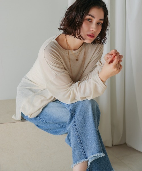 Bou Jeloud(ブージュルード)の「オーバーサイズシアーカットトップス(Tシャツ/カットソー・レディース・イエロー/アイボリー・FREE)」の14枚目の写真