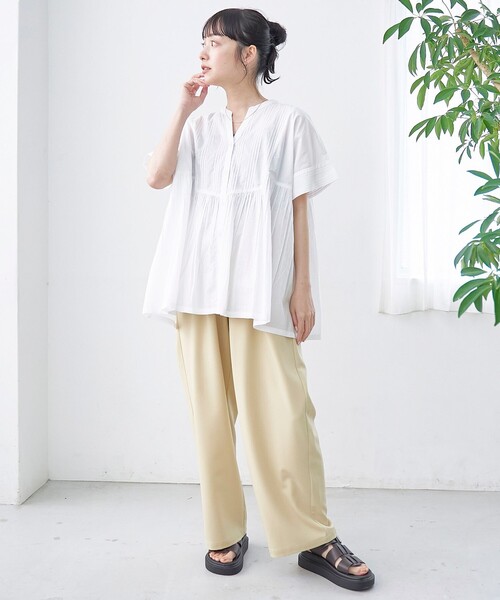 coen(コーエン)の「【MARKET(マーケット)】スキッパーピンタックブラウス(インフルエンサー紹介アイテム)(シャツ/ブラウス・レディース・ブラック/ライトブルー/オフホワイト・M/L)」の4枚目の写真