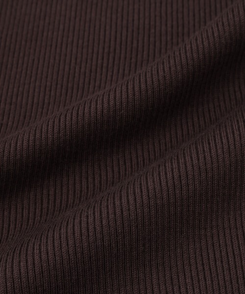 ADAM ET ROPE'(アダムエロペ)の「ハーフスリーブリブTシャツ(Tシャツ/カットソー・レディース・ブラック/ダークブラウン/ベージュ・FREE)」の17枚目の写真