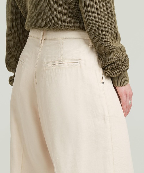 G-STAR(ジースター)の「Pleated Chino Relaxed/リラックスシルエットプリーツチノ/L30(スラックス・レディース・オフホワイト・24inch)」の5枚目の写真