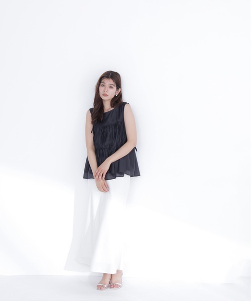 NATURAL BEAUTY BASIC(ナチュラルビューティーベーシック)の「リボンティアードチュニック(シャツ/ブラウス・レディース・ブラック/ブルー/バーガンディー・フリ-)」の6枚目の写真