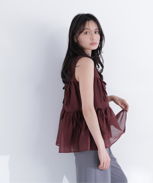 NATURAL BEAUTY BASIC(ナチュラルビューティーベーシック)の「リボンティアードチュニック(シャツ/ブラウス・レディース・ブラック/ブルー/バーガンディー・フリ-)」の22枚目の写真