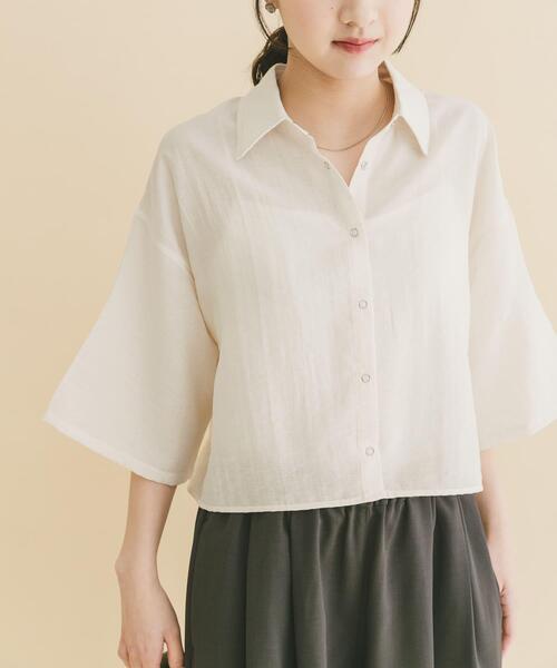 ITEMS URBANRESEARCH（アイテムズ アーバンリサーチ）の「ドットボタンハンソデシアーシャツ（シャツ/ブラウス・レディース・ブラック/ブラウン/ブルー/オフホワイト・FREE）」の5枚目の写真