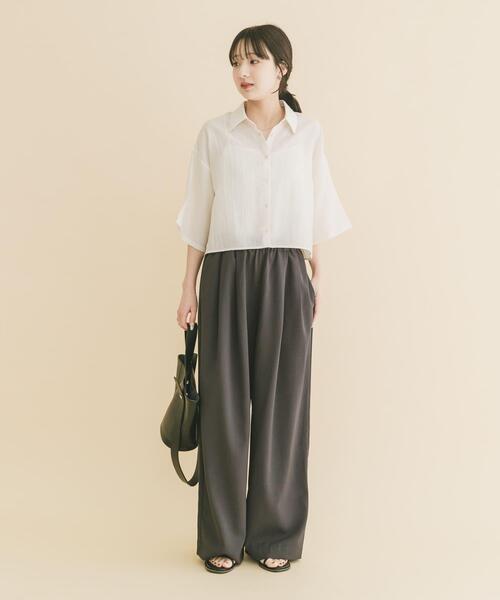 ITEMS URBANRESEARCH（アイテムズ アーバンリサーチ）の「ドットボタンハンソデシアーシャツ（シャツ/ブラウス・レディース・ブラック/ブラウン/ブルー/オフホワイト・FREE）」の9枚目の写真