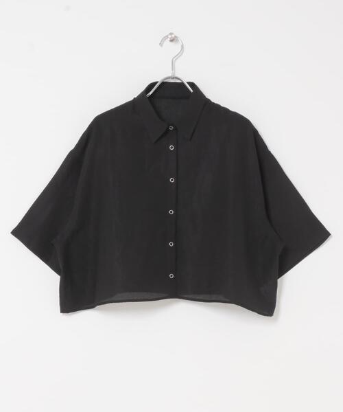 ITEMS URBANRESEARCH（アイテムズ アーバンリサーチ）の「ドットボタンハンソデシアーシャツ（シャツ/ブラウス・レディース・ブラック/ブラウン/ブルー/オフホワイト・FREE）」の17枚目の写真