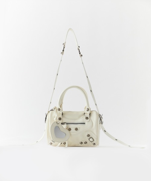 Chick(チック)の「Studded 2-Way Shoulder Bag / スタッズ付き 2WAYショルダーバッグ 2026年春夏(ショルダーバッグ・レディース・ブラック/レッド/ピンク/ホワイト・FREE)」の2枚目の写真