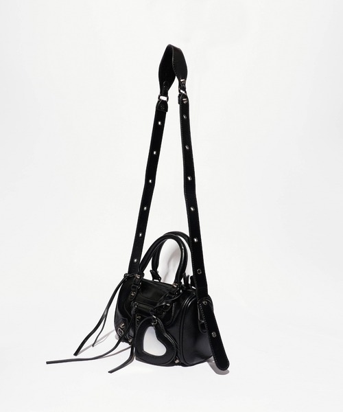 Chick(チック)の「Studded 2-Way Shoulder Bag / スタッズ付き 2WAYショルダーバッグ 2026年春夏(ショルダーバッグ・レディース・ブラック/レッド/ピンク/ホワイト・FREE)」の14枚目の写真