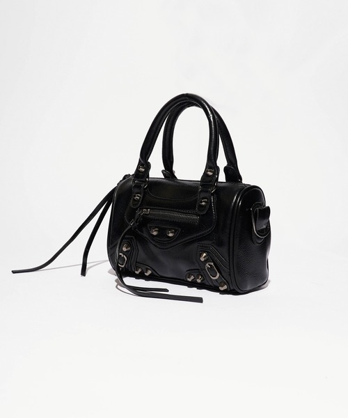 Chick(チック)の「Studded 2-Way Shoulder Bag / スタッズ付き 2WAYショルダーバッグ 2026年春夏(ショルダーバッグ・レディース・ブラック/レッド/ピンク/ホワイト・FREE)」の15枚目の写真