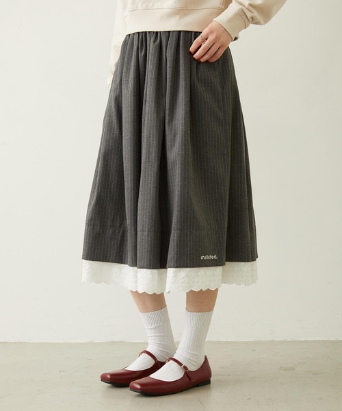 MILKFED.(ミルクフェド)の「LACE HEM STRIPED SKIRT(スカート・レディース・ベージュ/ブラック/グレー・ONE SIZE)」の4枚目の写真