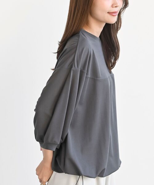 rps（アールピーエス）の「接触冷感裾ドロストバルーンプルオーバー（Tシャツ/カットソー・レディース・ブラック/アイボリー/チャコールグレー/グレイッシュベージュ・フリー）」の20枚目の写真