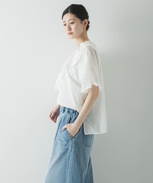 URBAN RESEARCH(アーバンリサーチ)の「ハーフスリーブラッフルブラウス(シャツ/ブラウス・レディース・ホワイト/ライトブルー/ブラック・FREE)」の18枚目の写真