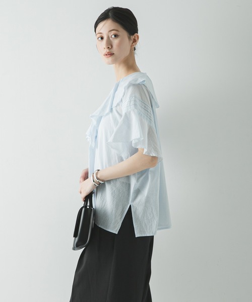URBAN RESEARCH(アーバンリサーチ)の「ハーフスリーブラッフルブラウス(シャツ/ブラウス・レディース・ホワイト/ライトブルー/ブラック・FREE)」の12枚目の写真