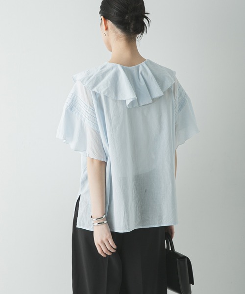 URBAN RESEARCH(アーバンリサーチ)の「ハーフスリーブラッフルブラウス(シャツ/ブラウス・レディース・ホワイト/ライトブルー/ブラック・FREE)」の13枚目の写真