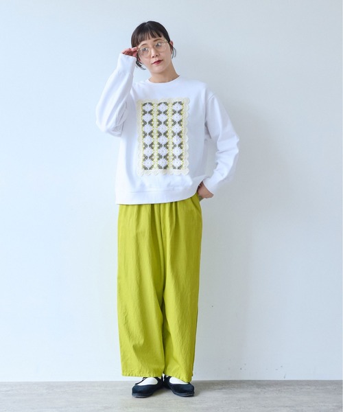 yuni（ユニ　）の「Cotton裏毛 color lace pullover（スウェット・レディース・ブラック/ホワイト/グレー/サックスブルー・FREE）」の5枚目の写真