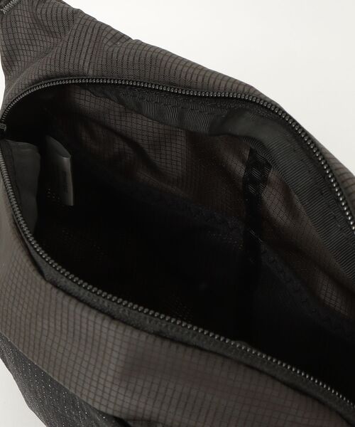 THE NORTH FACE（ザノースフェイス）の「ザ ノース フェイス THE NORTH FACE Factor 3 ファクター 3（ショルダーバッグ・メンズ・その他・ONE SIZE）」の4枚目の写真