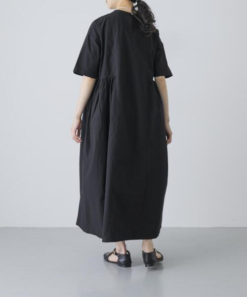 かぐれ(カグレ)の「『2サイズ展開』コットンシルクサイドギャザーワンピース(ワンピース・レディース・ブラック/ロイヤルブルー/ブラック系その他・0/1)」の7枚目の写真