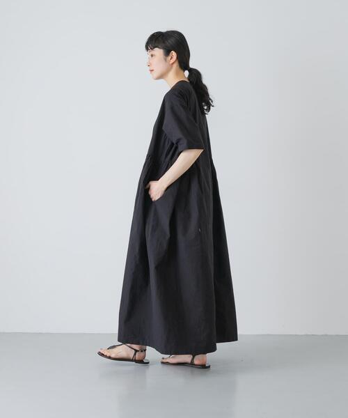 かぐれ(カグレ)の「『2サイズ展開』コットンシルクサイドギャザーワンピース(ワンピース・レディース・ブラック/ロイヤルブルー/ブラック系その他・0/1)」の17枚目の写真