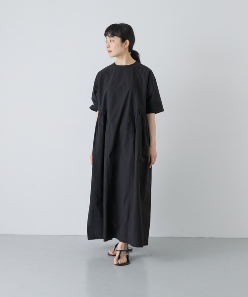 かぐれ（カグレ）の「コットンシルクサイドギャザーワンピース（ワンピース・レディース・ブラック/ロイヤルブルー・0/1）」の4枚目の写真