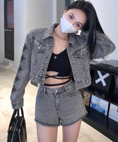 CANVAS+（キャンバスプラス）の「【CANVAS＋】クロス刺繍ヴィンテージデニムセットアップ（セットアップ・レディース・ブラック・S/M）」の4枚目の写真