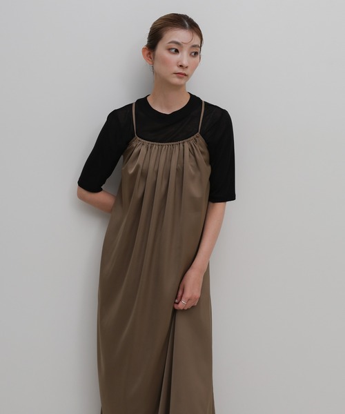select MOCA（セレクトモカ）の「マットサテンギャザーキャミワンピース（ワンピース・レディース・ブラック/モカ・FREE）」の12枚目の写真