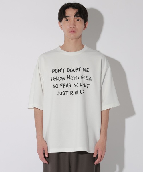 LAKOLE(ラコレ)の「ドローイングメッセージT / 672890(Tシャツ/カットソー・メンズ・ホワイト/チャコール・MEDIUM/LARGE)」の8枚目の写真