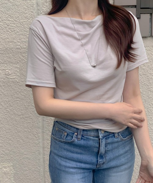 mineng(マイング)の「【ドレープ/3カラー】ジェニードレープTシャツ(Tシャツ/カットソー・レディース・ベージュ/ブラック/アイボリー・FREE)」の3枚目の写真
