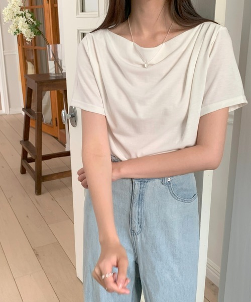 mineng(マイング)の「【ドレープ/3カラー】ジェニードレープTシャツ(Tシャツ/カットソー・レディース・ベージュ/ブラック/アイボリー・FREE)」の5枚目の写真