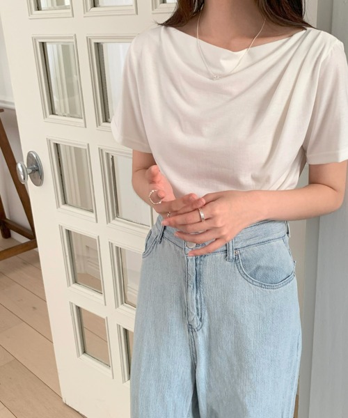 mineng(マイング)の「【ドレープ/3カラー】ジェニードレープTシャツ(Tシャツ/カットソー・レディース・ベージュ/ブラック/アイボリー・FREE)」の6枚目の写真
