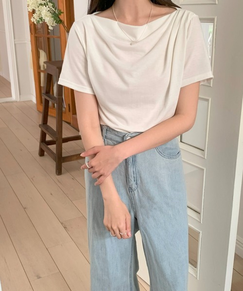 mineng(マイング)の「【ドレープ/3カラー】ジェニードレープTシャツ(Tシャツ/カットソー・レディース・ベージュ/ブラック/アイボリー・FREE)」の7枚目の写真