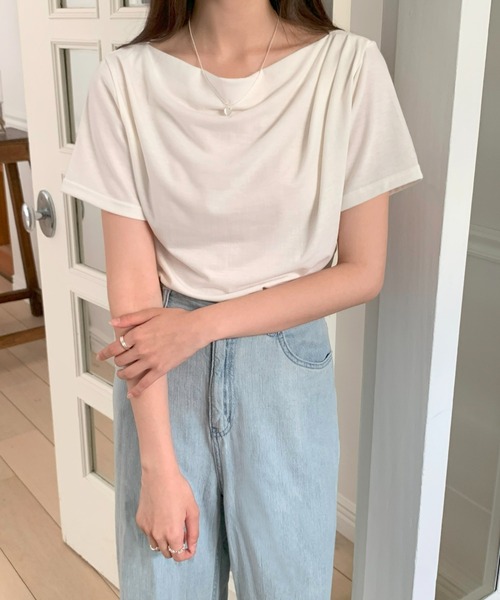 mineng(マイング)の「【ドレープ/3カラー】ジェニードレープTシャツ(Tシャツ/カットソー・レディース・ベージュ/ブラック/アイボリー・FREE)」の21枚目の写真