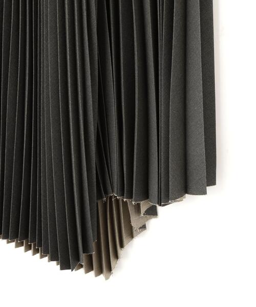 YLEVE（イレーヴ）の「YLEVE / VINTAGE PIGMENTDYE WOOL PLEATED SKIRT（スカート・レディース・グレー/ベージュ・1/0/2）」の7枚目の写真