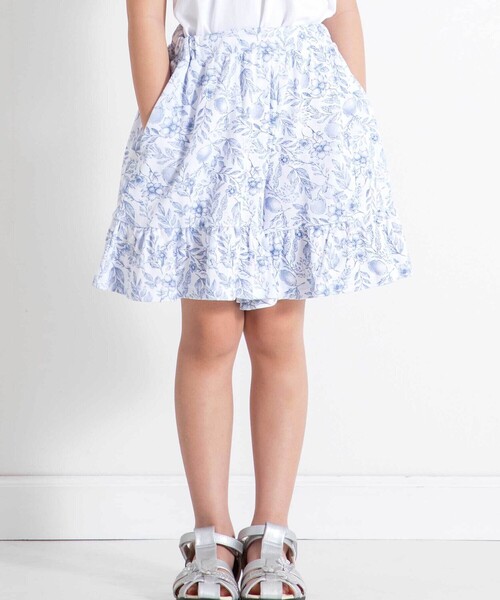 BeBe(ベベ)の「【お揃い】強撚スムースボタニカルレモン柄キュロットパンツ(90~150cm)(その他パンツ・キッズ・ブルー系その他・150cm/140cm/120cm/130cm/110cm)」の1枚目の写真