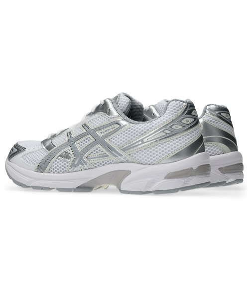 ASICS（アシックス）の「GEL-1130 / ゲル1130（スニーカー・メンズ・ホワイト×シルバー・26/27.5/24.5/25.5/26.5/25/23.5/23/28/24/27）」の6枚目の写真