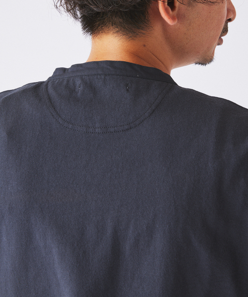 JOURNAL STANDARD relume(ジャーナルスタンダード レリューム)の「スリーピング ヘンリーネック ロングスリーブ(Tシャツ/カットソー・メンズ・ホワイト/ベージュ系その他/ブラックミックス・MEDIUM/LARGE)」の16枚目の写真
